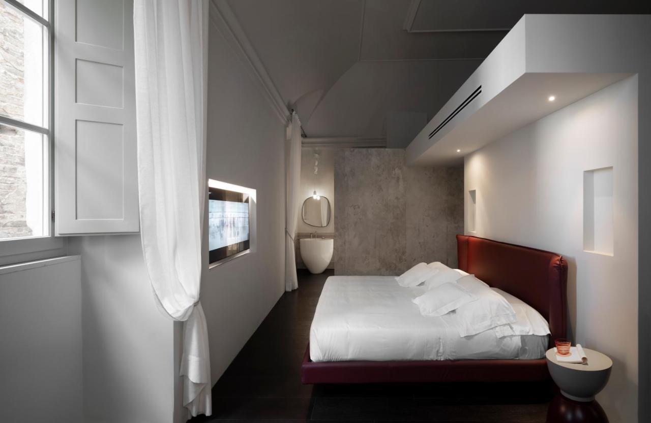 Palazzo Giusti Suites And Spa 乌尔比诺 外观 照片